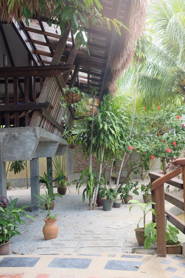 Panji Panji Tropical Wooden Home Pantai Cenang  Dış mekan fotoğraf